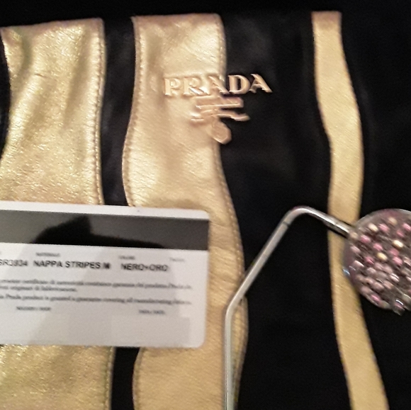 Prada bag - Picture 2 of 2